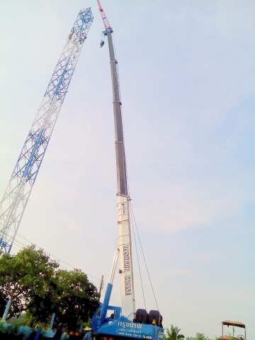 รถเครนบูมยาว